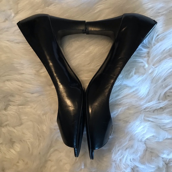 Lauren Ralph Lauren black open toe leather heels 9 - Picture 14 of 16